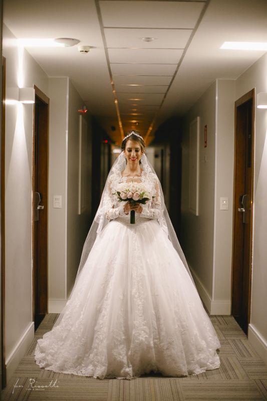 Venda de vestido de noiva no estilo princesa - Foto #4740