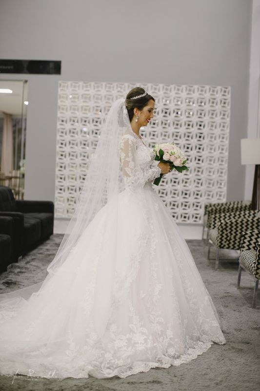 Venda de vestido de noiva no estilo princesa - Foto #4738