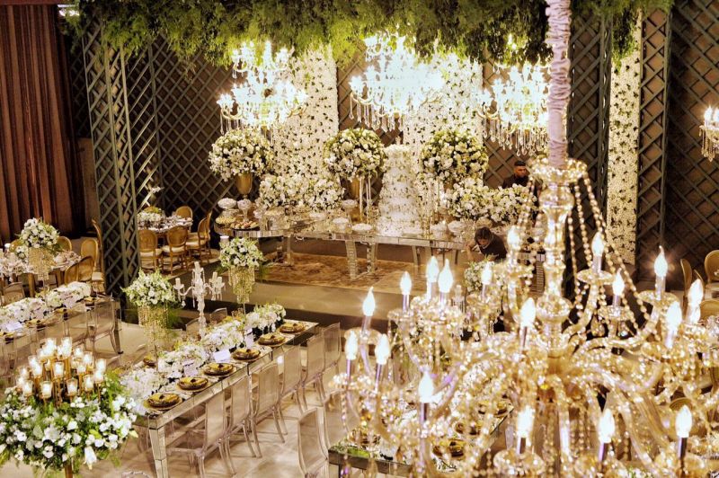 Casamento Clássico -  decoração luxo com velas e flores brancas - Foto #5303