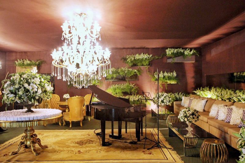 Casamento Clássico - espaço lindo com lustre e piano de cauda - Foto #5327